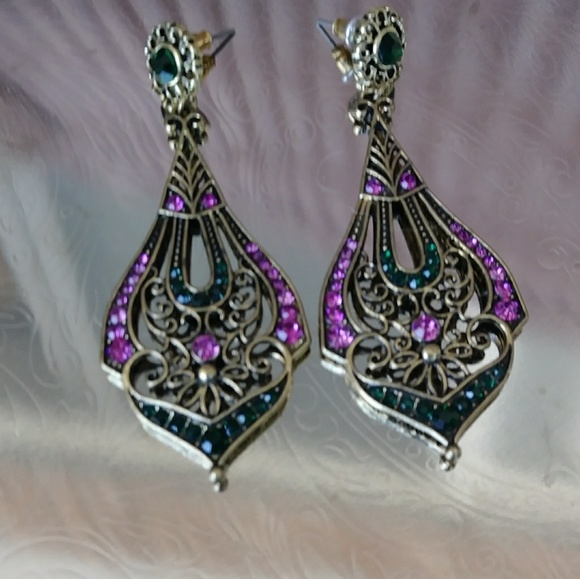 🌟NWOT🌟Statement Earrings - Picture 8 of 8